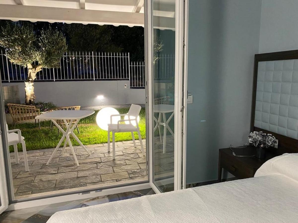מראטיאה 4Essences Boutique Rooms מראה חיצוני תמונה