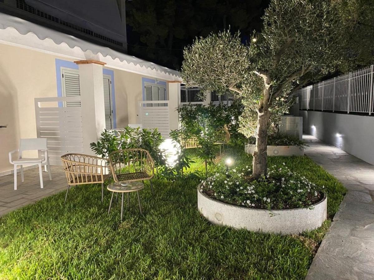 מראטיאה 4Essences Boutique Rooms מראה חיצוני תמונה