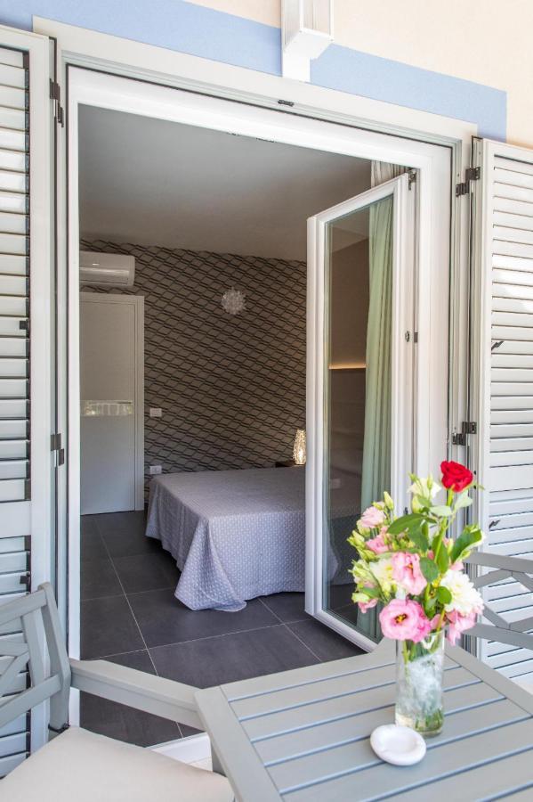 מראטיאה 4Essences Boutique Rooms מראה חיצוני תמונה